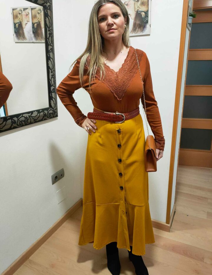 Falda Almonte