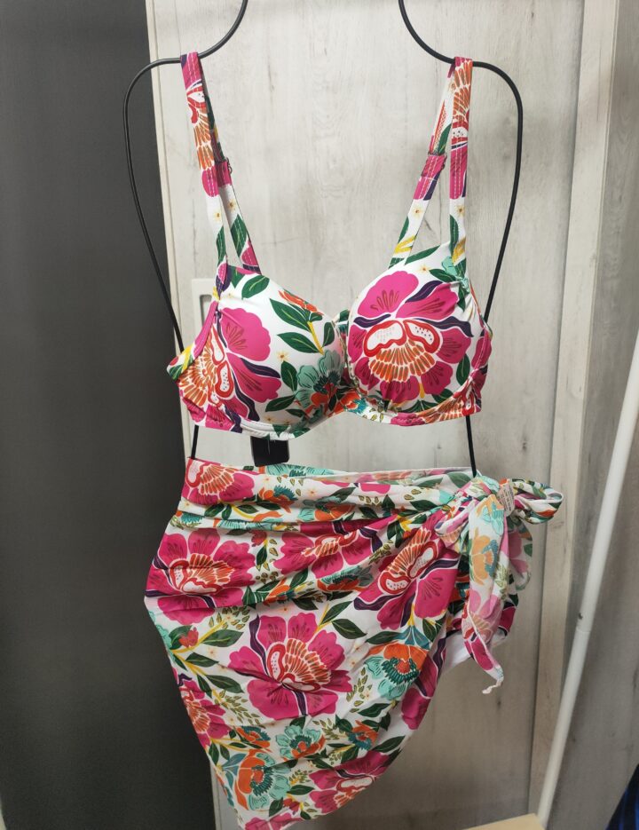 Bikini floral blanco