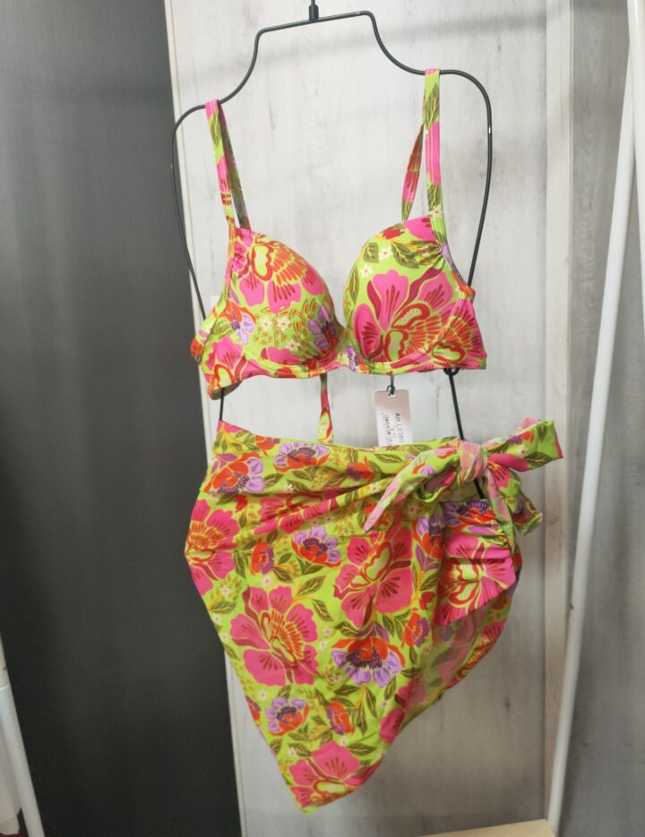 Bikini floral verde