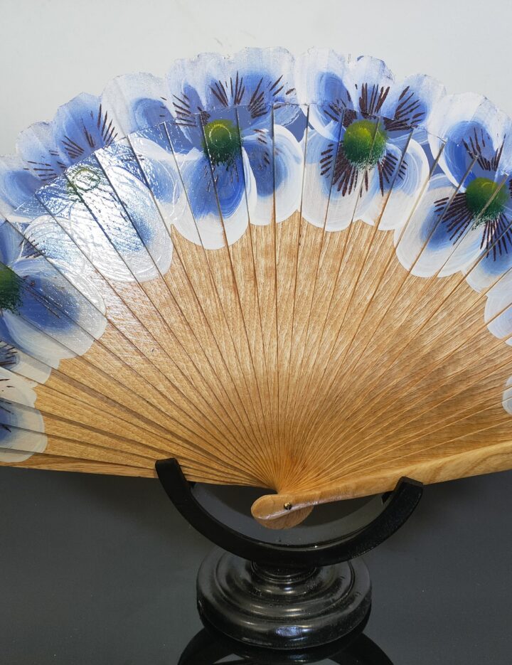Abanico floral azul